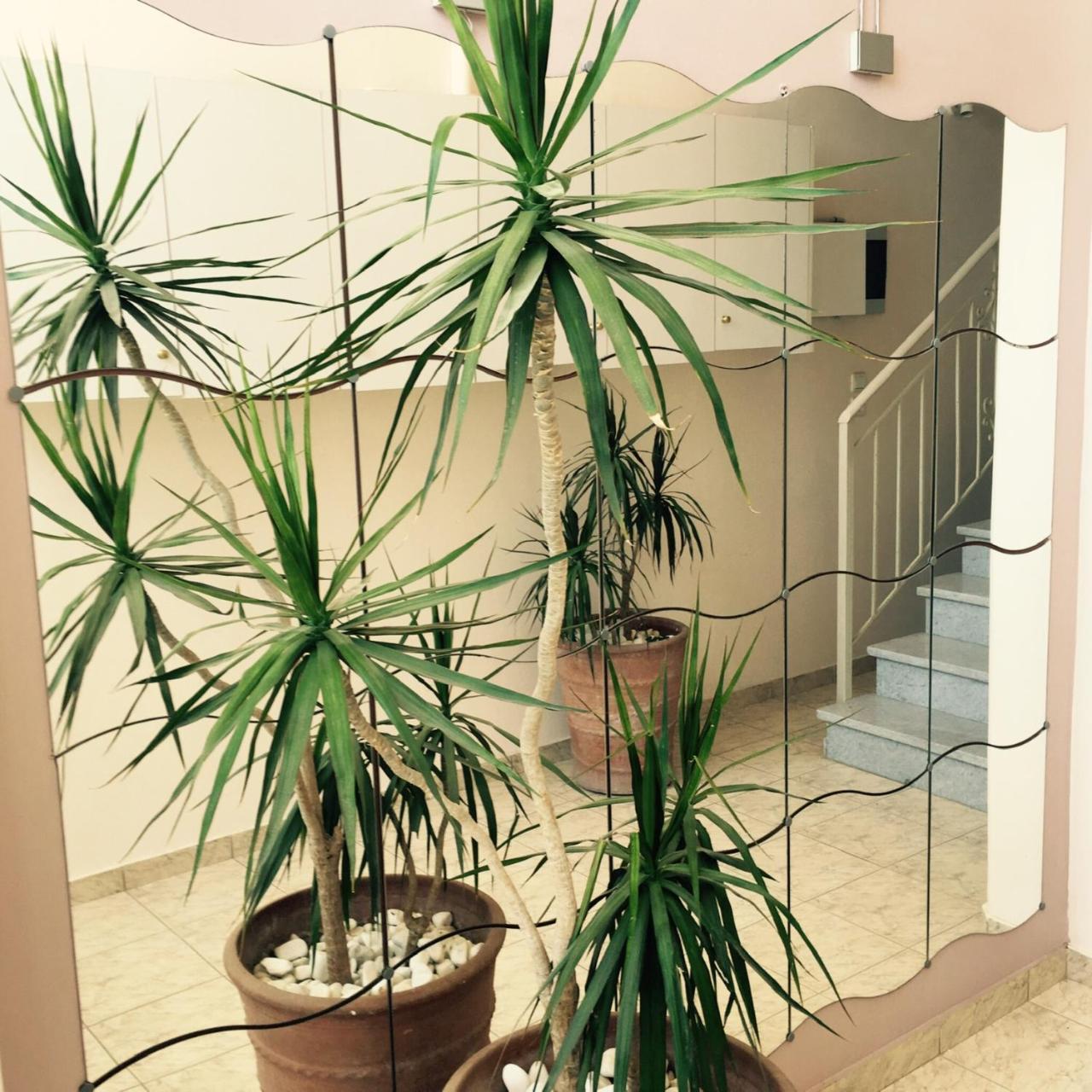Lovely Apartments D Патра Екстериор снимка